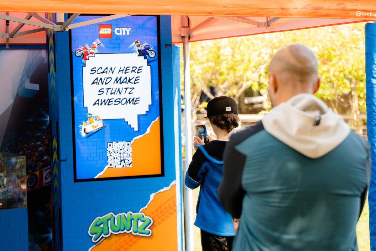 To help LEGO launch and create awareness for City Stuntz (stunt cars &amp; bikes) - BIG Digital in partnership with <a href="/rapport_US/">Rapport US</a>  created immersive experiential activations via Digital Displays and Interactive Games with custom Mobile Integrations