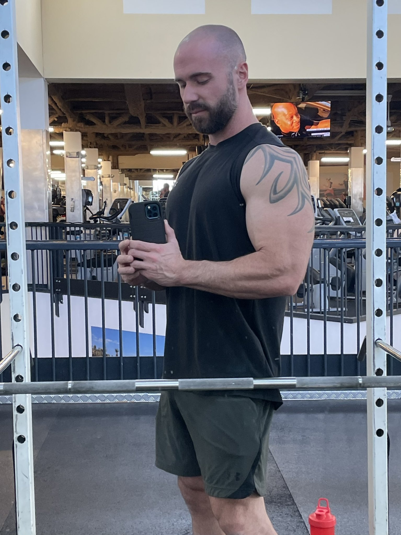 TW Pornstars - Danny Steele. Twitter. I workout to look good naked 🤷🏻‍♂