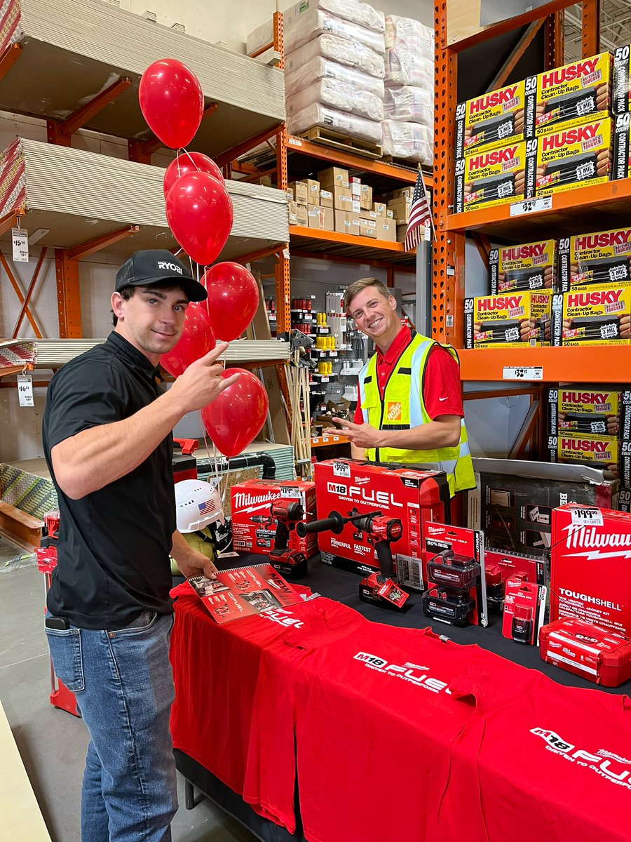 JFields_THD's tweet photo. Ain’t no party like a PRO appreciation party! Huge thank you to our PRO team as well as the guys from team TTI out here making it an event! #PROXtra #DrivingD53 #Sublime4409 https://t.co/wI7jZVYHRb