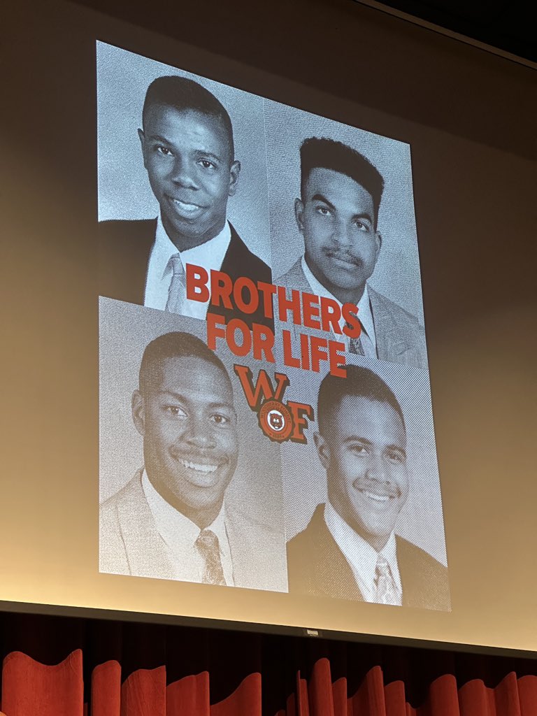 SmilingBenDavis's tweet photo. Inspiring @WoodberryForest panel discussion with 1990 alumni Marcus Malone @damonmosley, Dr Adam Taylor & Kyle White, preceded by comments from Damon about his new book #SmileForWe. Thank you for your leadership, gentlemen. Grateful I experienced it with my son. #GoTigers https://t.co/F9vnG4lXZs
