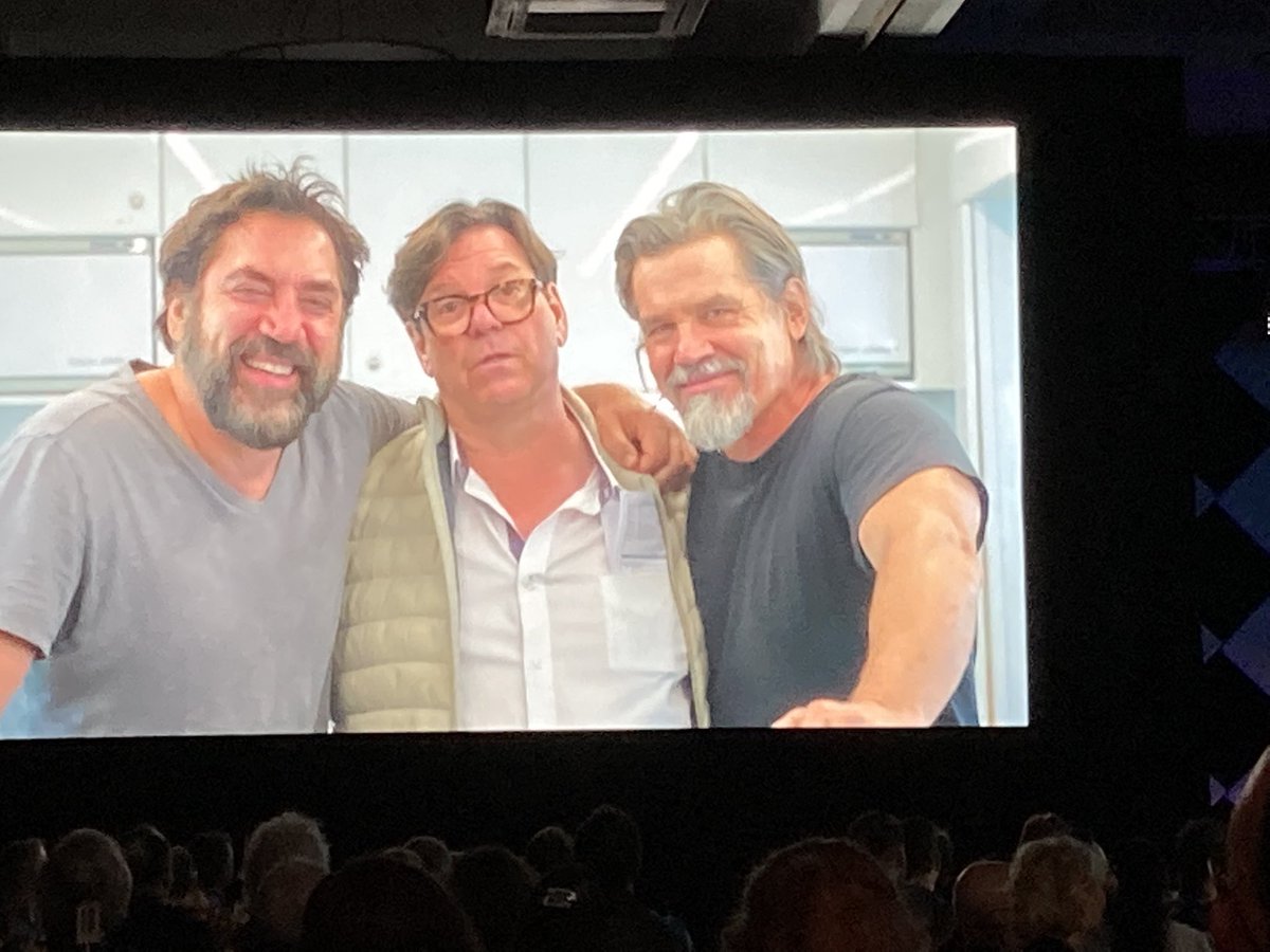 SaturnAwards's tweet photo. Congrats to #SaturnAwards Best Film Make-Up –
#DonaldMowat, #LoveLarson, #EvaVonBahr - #Dune https://t.co/BVGBu3BOS4