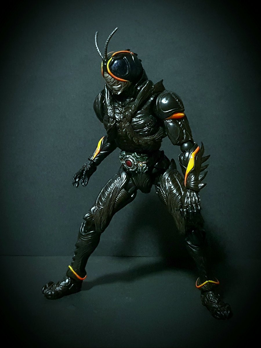 CustomMadmon's tweet photo. Finished!! S.I.C. custom Kamen Rider BLACK SUN 🦗🌒 
2day left 😀
#仮面ライダーBLACKSUN 
#仮面ライダー #KamenRiderBlackSun #maskedrider #sic #siccustom #sickamenrider https://t.co/lHe2yG4oZl
