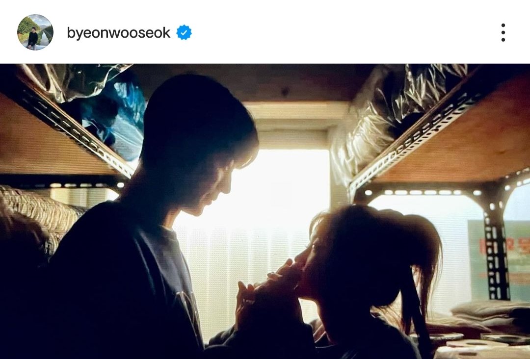 yoojbyul's tweet photo. The way he made space on his feed for his photos with youjung only, no other 😭🥺🥹

#KimYooJung #ByeonWooSeok #20thCenturyGirl #KimYouJung https://t.co/ohoOmEa0MR