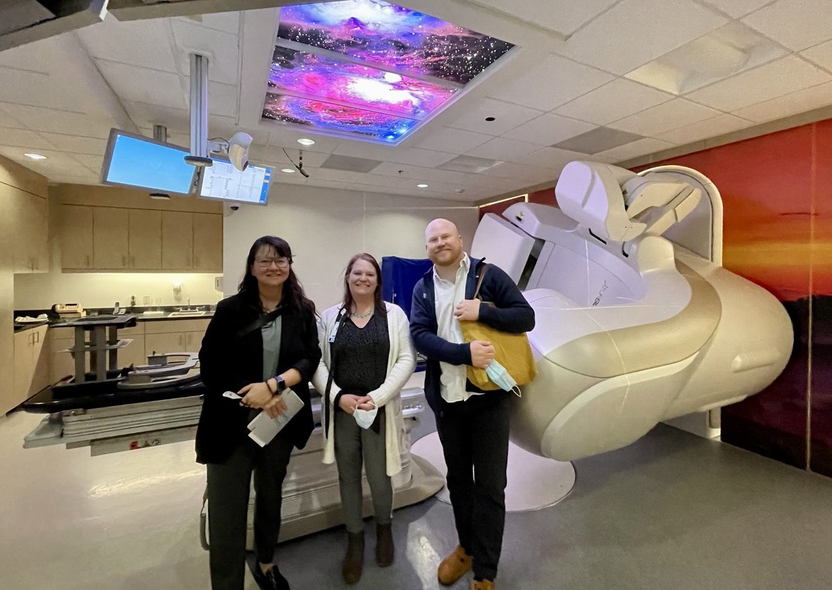 Today was a special one as members of our team traveled to Helena, MT to meet with our partner @StPetersHelena Wondeful to connect with their oncology & population health teams. Huge thanks to our host, Nichole. Just look at that ceiling in their radonc suite 💫🪐 @NeliMUlrich