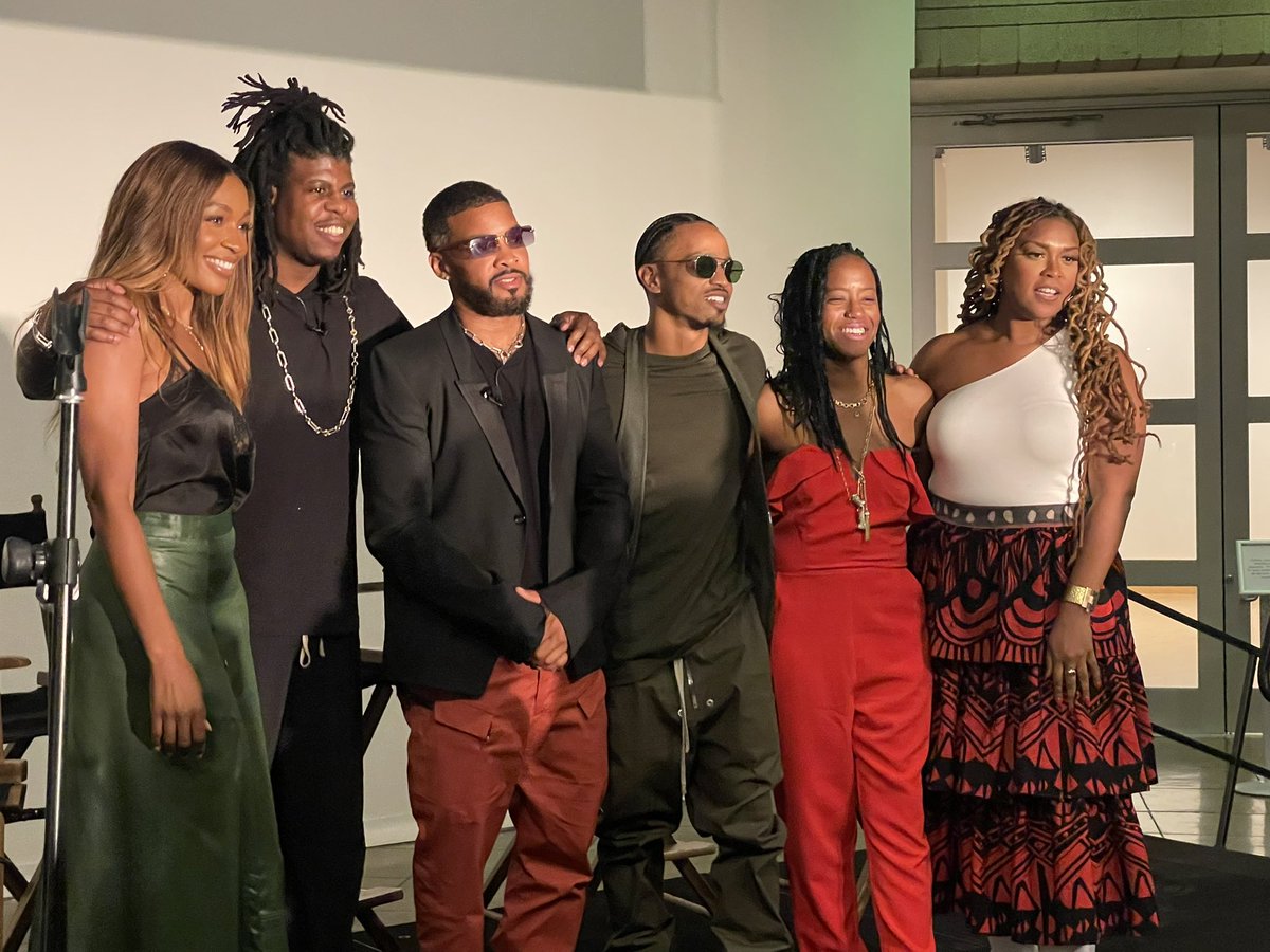 NickHamilton213's tweet photo. . @GhettoGastro x @CariChampion at #BlackPowerKitchen Book Tour in LA https://t.co/Z2zlqE7JXU