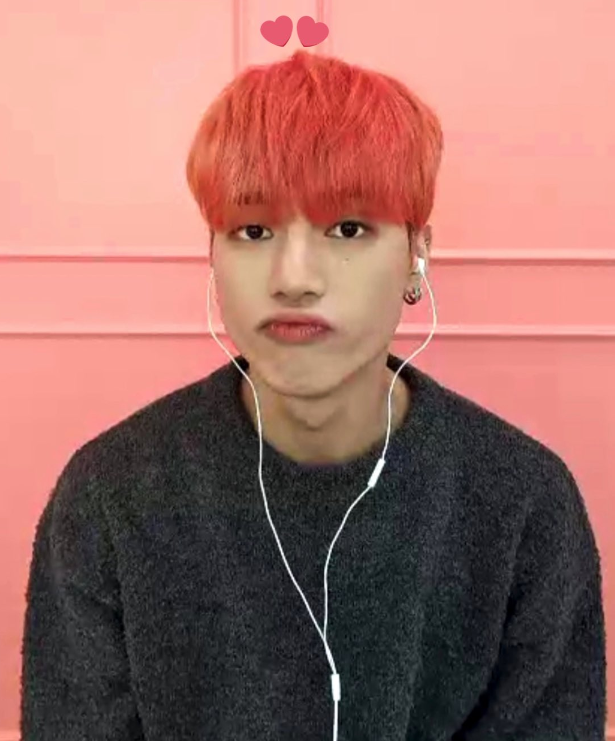 Celebsstyle5's tweet photo. 셀럽 : 에이티즈 우영
어디 : 영통팬싸
브랜드 : 니티드 (KNITTED)
모델 : 부클 라운드 니트 DARK BROWN

https://t.co/tcfN1YWcHZ

#니티드 #KNITTED #에이티즈 #ATEEZ #우영 #정우영 #WOOYOUNG #니트 #손민수 #손민수템 https://t.co/Jij3N4rq06