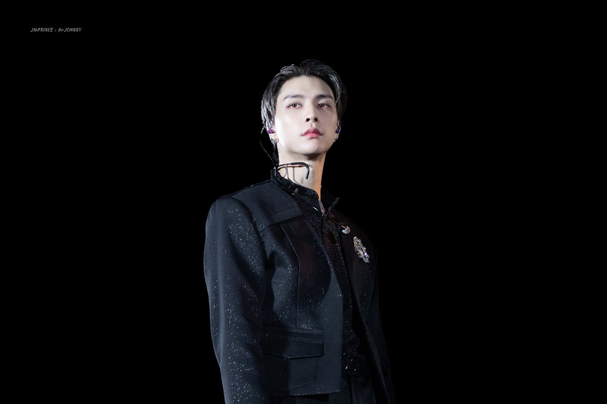 JNxPRINCE's tweet photo. 221022 NEOCITY THE LINK+ DAY1

서사 가득 왕쟈님...⭐️

#쟈니 #JONHNNY #NCT #NCT127 https://t.co/kehbiGunrk
