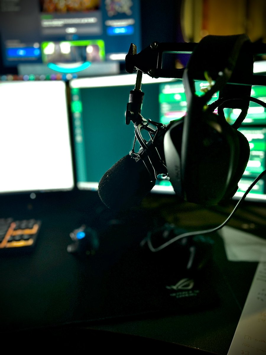 CrightonTTV's tweet photo. Another night in the books for some COD. just out CrightonTV on twitch…drop a follow, I’ll return one! #stream #streamer #streamersconnected #twitch #pc #streamlife #twitchstream #twitchtv #twitchtvgaming #cod #callofduty #entertainment #egamer #egame https://t.co/E9Uf7ZWr5Y