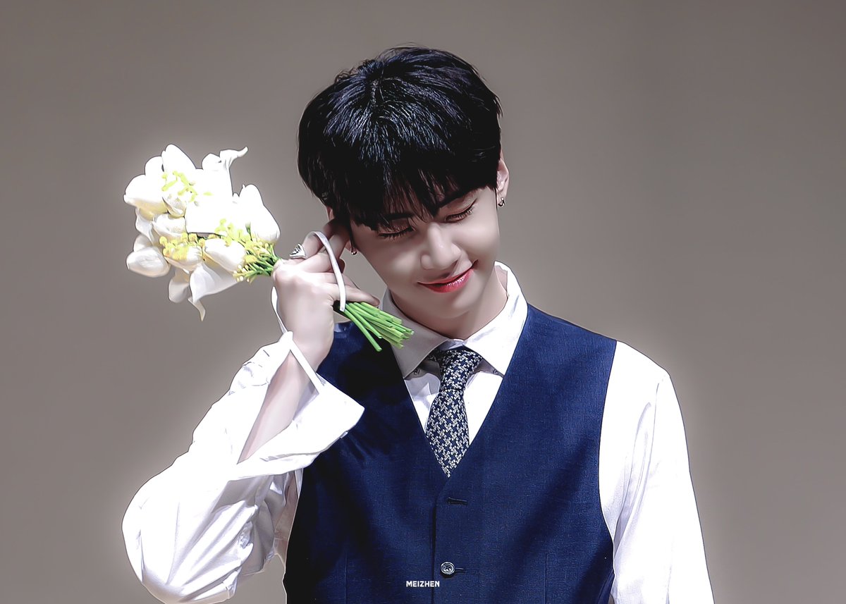 MeiZhen_FORJH's tweet photo. 221022 동자아트홀

#이진혁 #LEEJINHYUK #브이태양 https://t.co/ue2yOiBzcp