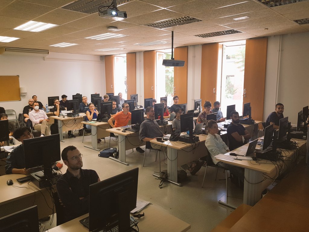 DualSPHysics's tweet photo. A second practical session for USERS was also organised during the first day of #6DSW!
Participants enjoy the new version of our GUI DesignSPHysics
@la_UPC @EPHYSLAB_Uvigo @SPH_Manchester https://t.co/zP3YCqeabS