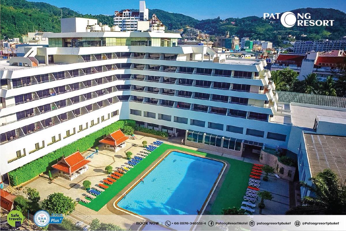 GoHotelsGo's tweet photo. Experience day &amp; night at Patong Beach is a must! Patong Resort is situated a minute's walk from Patong Beach. 

Book the Splash offer now!  Enjoy up to 50% off BAR rate &amp; 10% off for Food consumption!  

Phuket Hotel Specials: Patong Resort Hotel 
https://t.co/eWWhB4ulnU https://t.co/wfIfY6tNNI