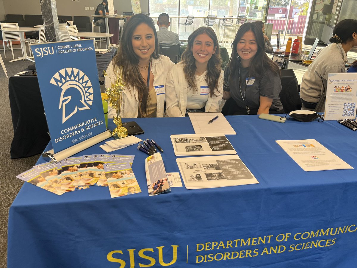 NidhiMahendra's tweet photo. Fun, meaningful day at the #HealthyDevelopmentCommunityClinic sharing w/ Oak Grove High School students about #Speech pathology, #audiology + inviting them to study @SJSU @sjsulurie. Talented CDS undergrads Zaira, Mikiela + Caryn were proud ambassadors! 👏😃 https://t.co/zNIw1vnQiF