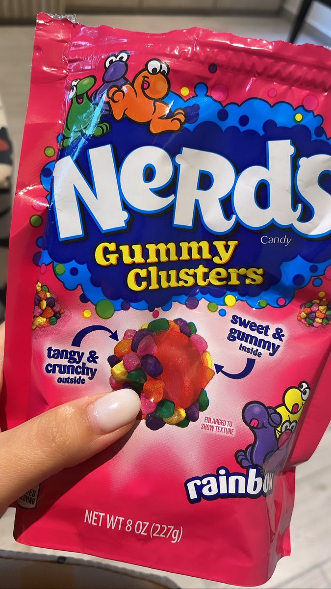 Daf_fer's tweet photo. Me comí dos paquetes de estos dulces en 2 días y ahora tengo caries y me duelen las muelas 🥹 pero no me arrepiento de nada 🤍 https://t.co/90ENV0We5U
