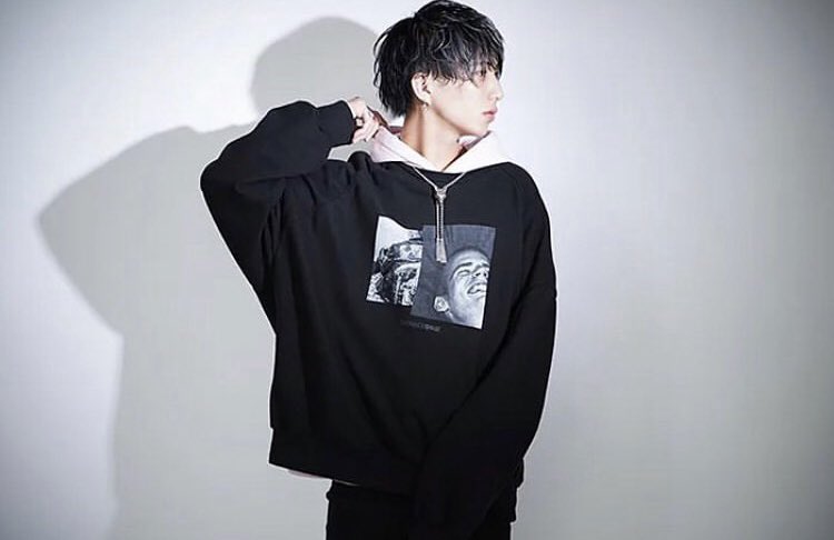 Screw2nd's tweet photo. ✌🏻 ̖́-Club Screw✌🏻 ̖́-

🍾🍷🍸2022年10月25日🍾🍷🍸

本日も20組近くの御来店ありがとうございました！🙏🏻 ̖́-

そしてそんな中ラストソングとった人は

おめでとうございます🎉

主任 るきと 君 です！！

またの御来店お待ちしております！ https://t.co/qi1nFjl4m3