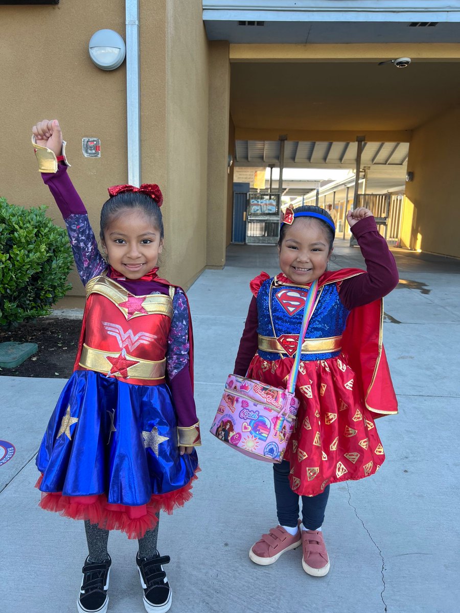 CVESDNews's tweet photo. It's superhero day at Harborside Elementary School to celebrate #RedRibbonWeek. How are you celebrating this week? #CVESDRedRibbon #THISisChula https://t.co/omk6T7QIdP
