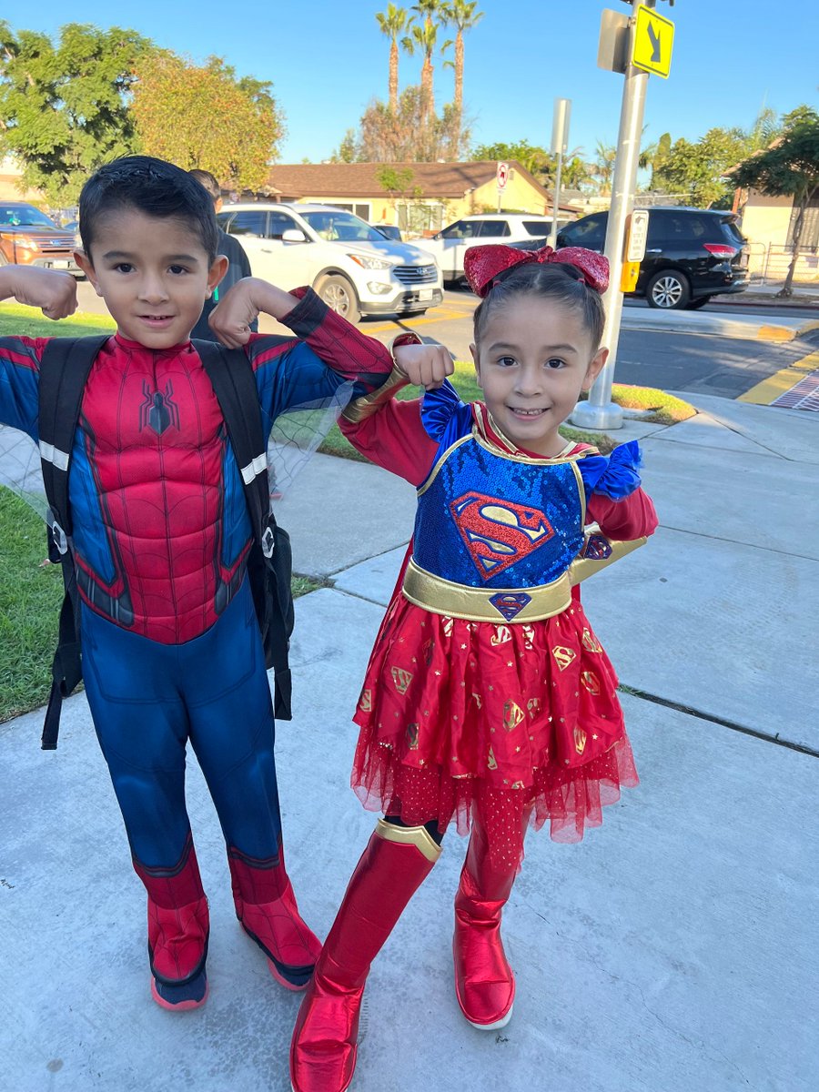 CVESDNews's tweet photo. It's superhero day at Harborside Elementary School to celebrate #RedRibbonWeek. How are you celebrating this week? #CVESDRedRibbon #THISisChula https://t.co/omk6T7QIdP