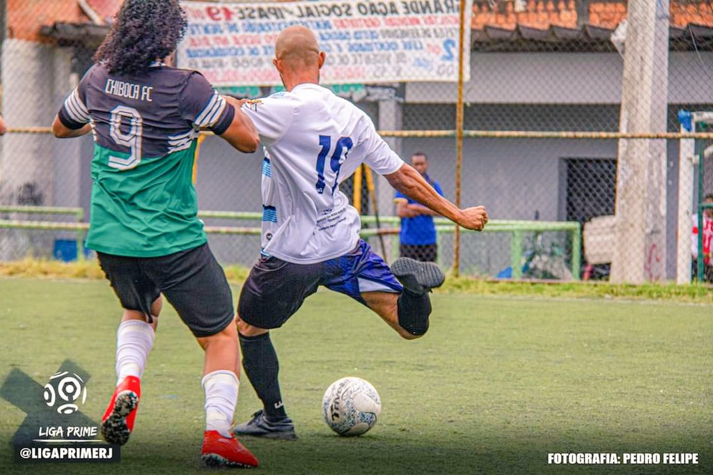 teticaneta17's tweet photo. Amo esse Esporte ⚽.
#Seguimos 🤝🇪🇪
+3 @5riosfc https://t.co/f9bFbseu5j