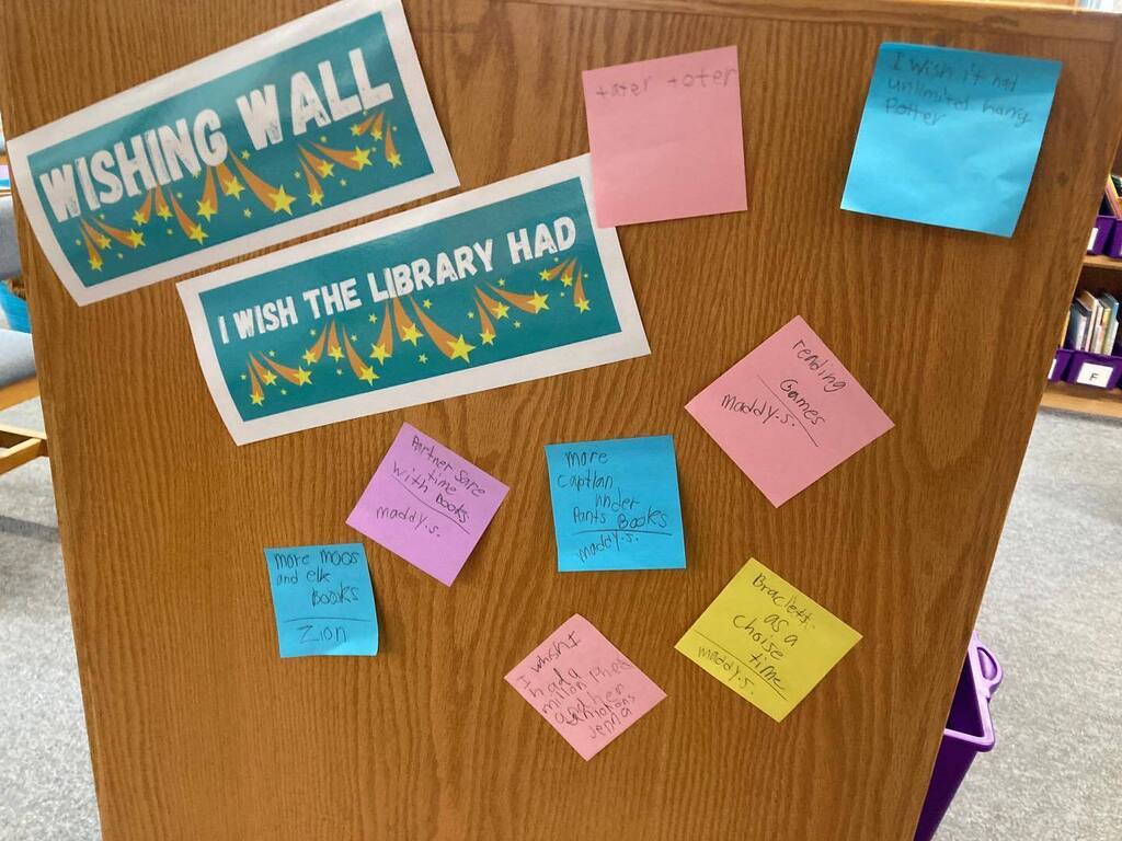 aeslibs's tweet photo. First day of the new Wishing Wall! No directions, no instructions. Students knew what to do. Now it’ll be easier to remember all those requests students make! @westboroughk12 @mendesjjohn @armstrongparentgroup https://t.co/G1vqLGBrmu https://t.co/O2o9y64DyA