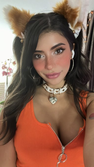 live now asmr :3 https://t.co/RaLKD3Heqz