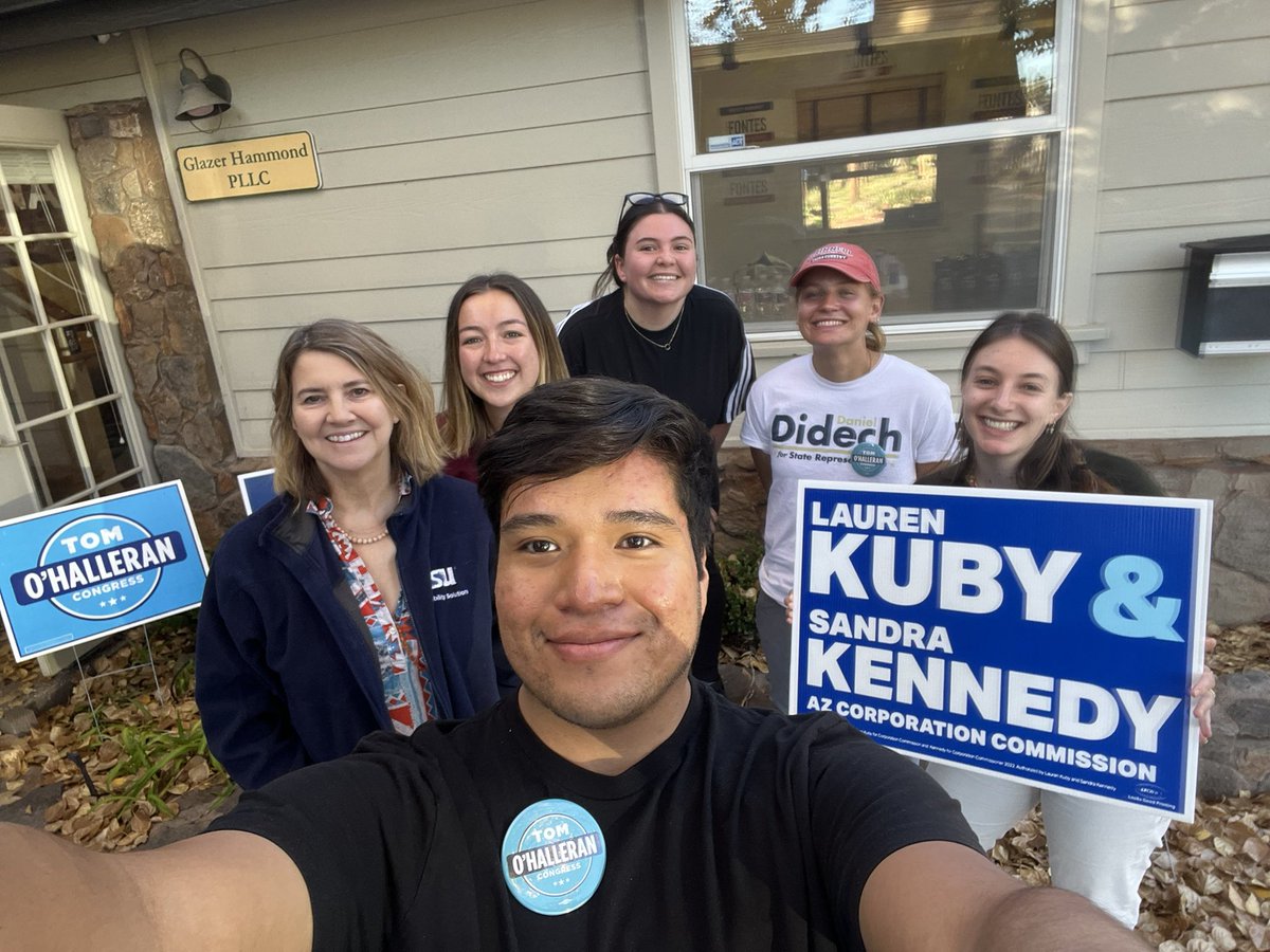 Trading campaign stories in the busy @MissionForAZ office in Flagstaff!