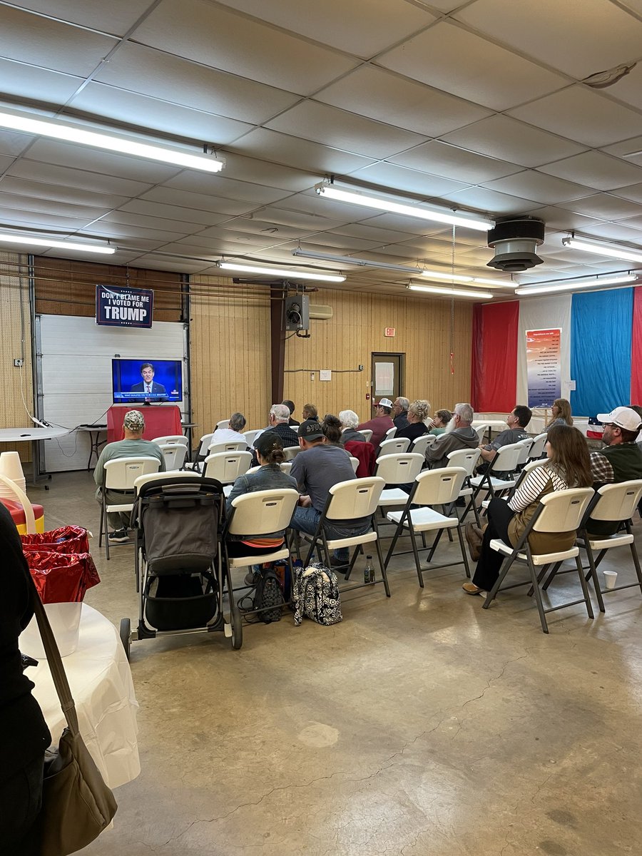 RyanDurkee23's tweet photo. Great turnout tonight in Clinton County for the Oz/Fetterman debate! Let’s go Dr. Oz! https://t.co/gZ1FTjkXRT
