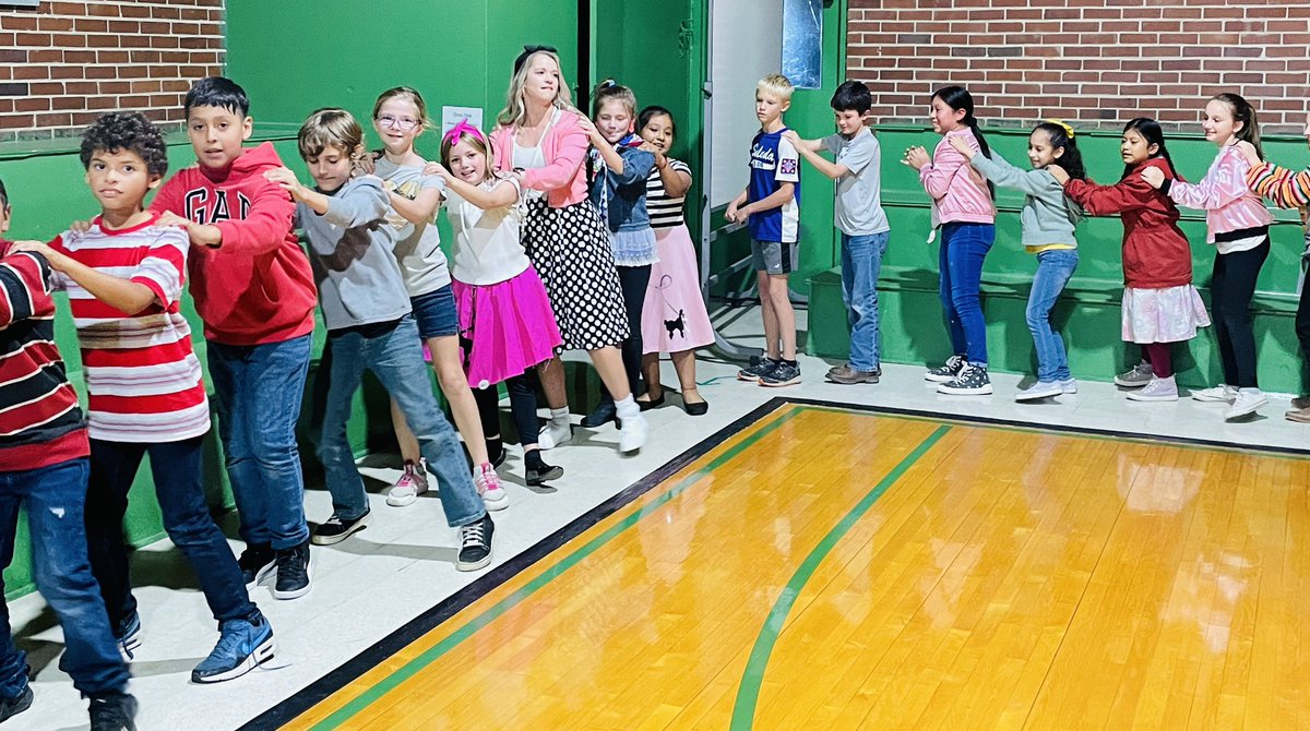 HESHORNETSROCK's tweet photo. HES celebrates Red Ribbon Week and the 50th Day of School by “Rockin’ A Drug Free Life!” We enjoyed celebrating at the HES Sock Hop!#redribbonweek2022 https://t.co/xrFmP2h6oT