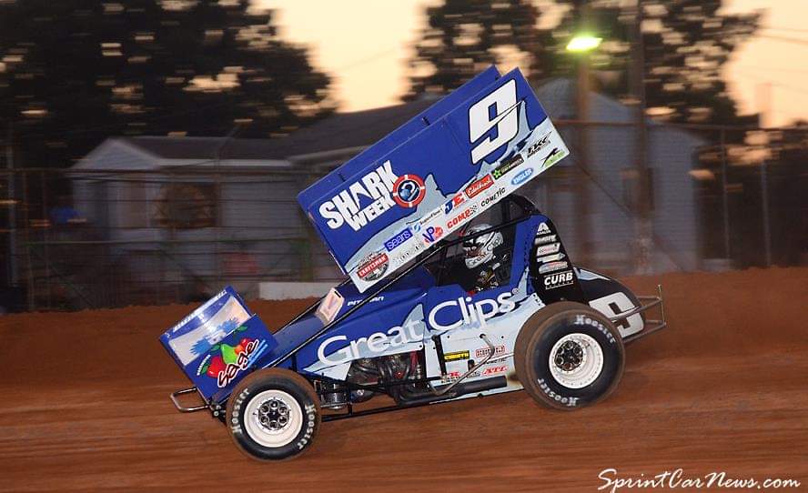 Daryn Pittman wheels the Shark Week sprinter <a href="/Lernerville/">Lernerville Speedway</a> Speedway