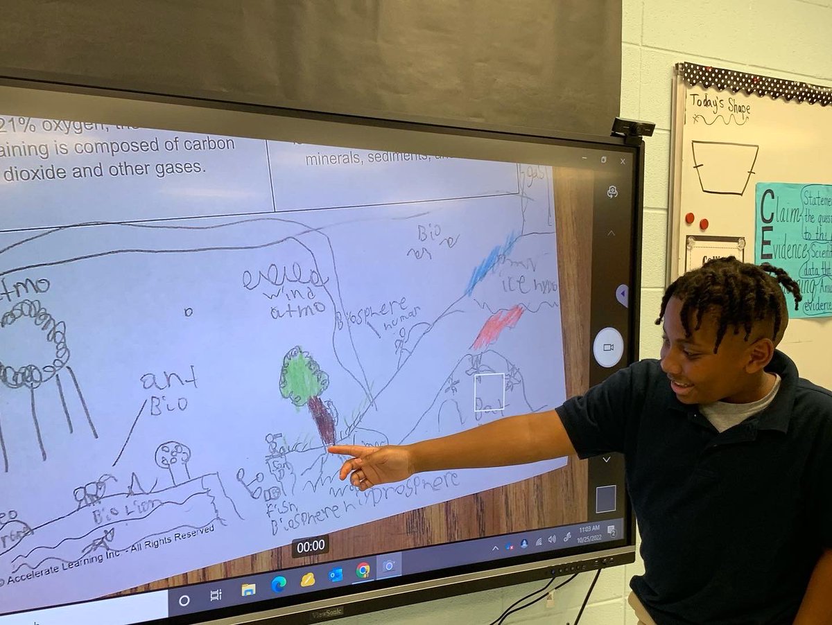 Students created and presented illustrations of sphere interactions in science today! #WeLoveScience #LetThemTeach <a href="/CollierES/">Collier Elementary</a>