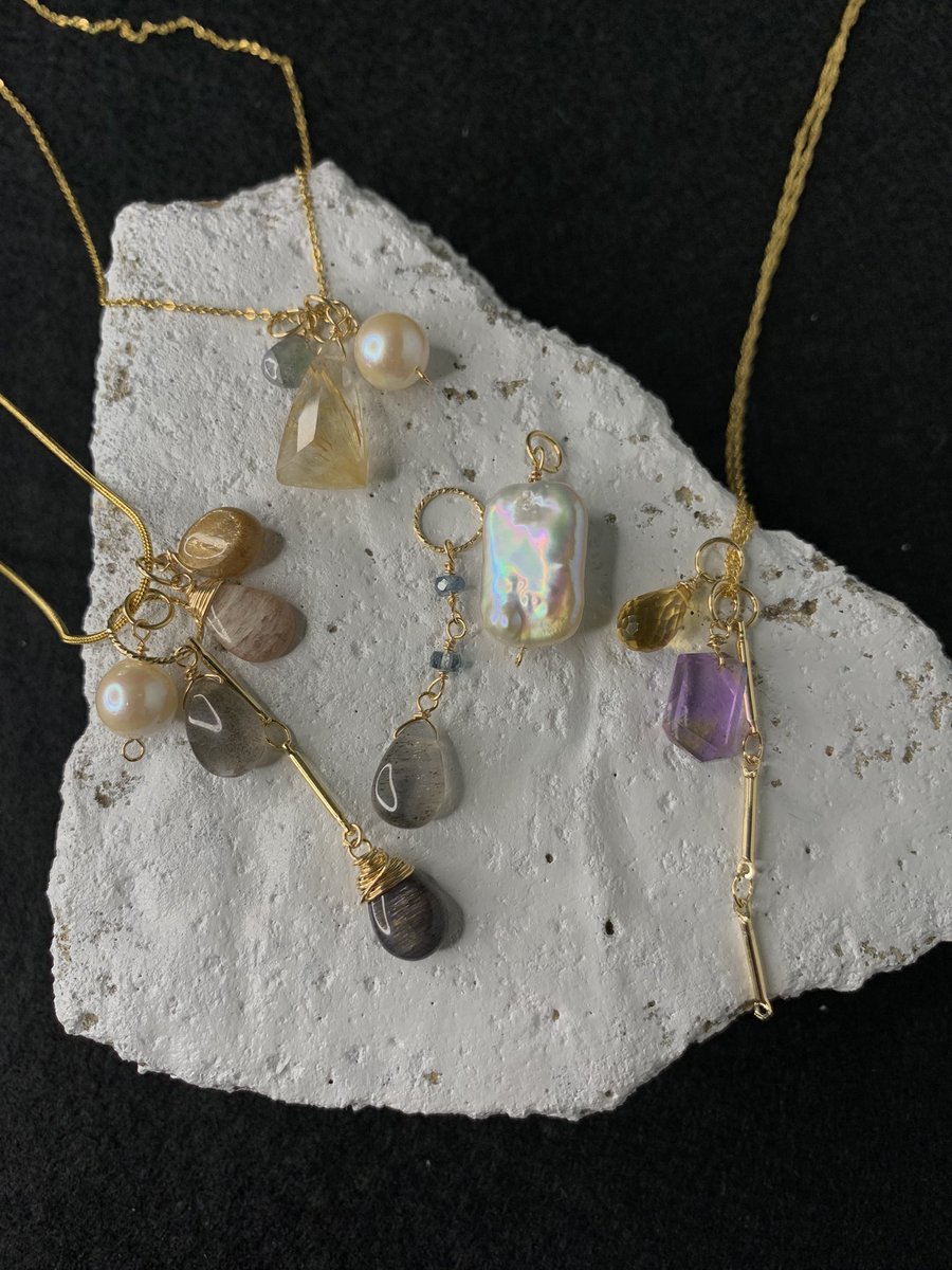 AccessoryNonoe's tweet photo. 人気のネックレスチャーム。
オンラインショップにて販売させて頂きます。
組み合わせを変えられる、アレンジが楽しいチャームです。
#14kgfネックレス
#14kgfアクセサリー https://t.co/ak1fMUrJR8