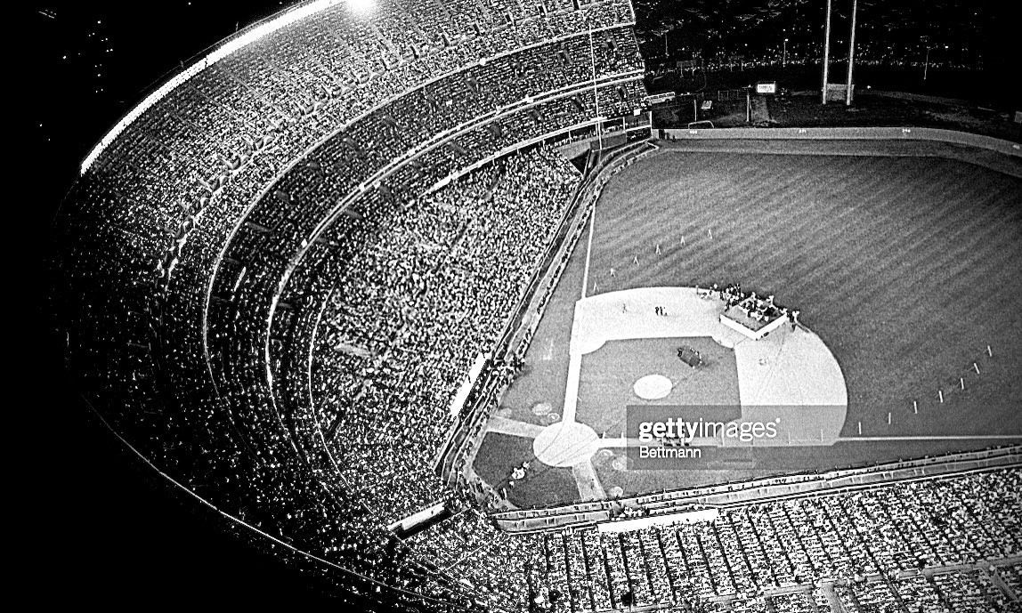 Right now, 36 years ago, high above Shea Stadium, Game 6… getting ready to EXIT!!! 🪂⚾️✌️😎 #LGM @mets #Game6