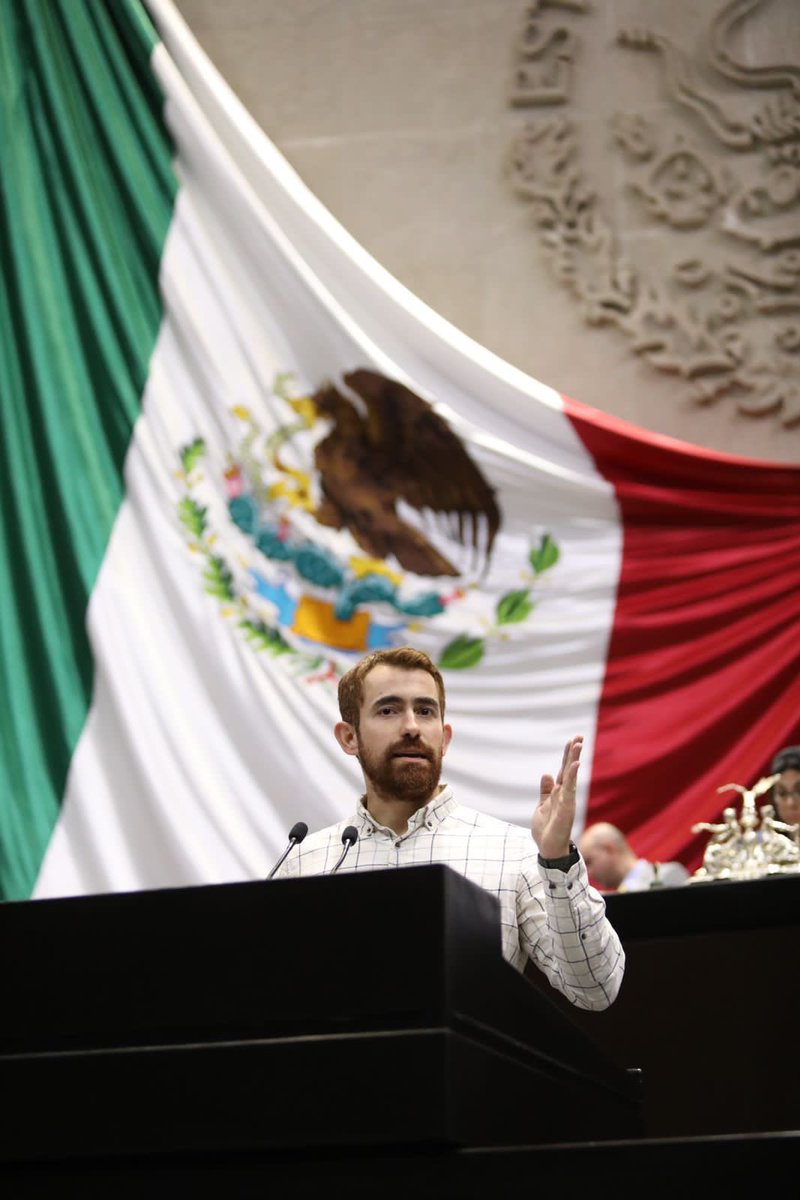 CantuMauricio's tweet photo. Las y los trabajadores de México 🇲🇽 merecen flexibilidad laboral para poder atender a sus hijos.

Por eso propuse aumentar las licencias por maternidad y por paternidad, así como la posibilidad de establecer un esquema de teletrabajo (home office). https://t.co/9WlBUaJFbE