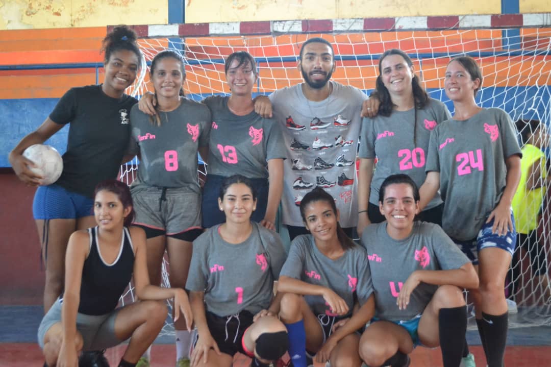 CONFIN🐺📈 tweet media