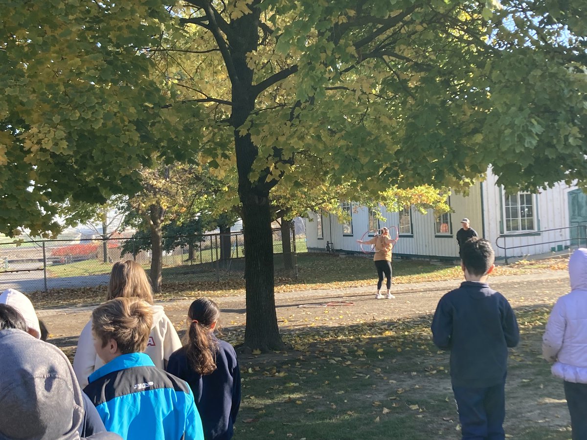 ErinDMThomas's tweet photo. Amazing days of learning during Indigenous EducationWeek #IEW Thank you to our amazing Indigenous leaders who have spoken, shared and let us participate in a range of activities -Hoop Dancing, Lacrosse &amp; traditional stick ball games @dtmaracle #foodsovereinty #sports #Indigenous https://t.co/wIxU2FaA9A