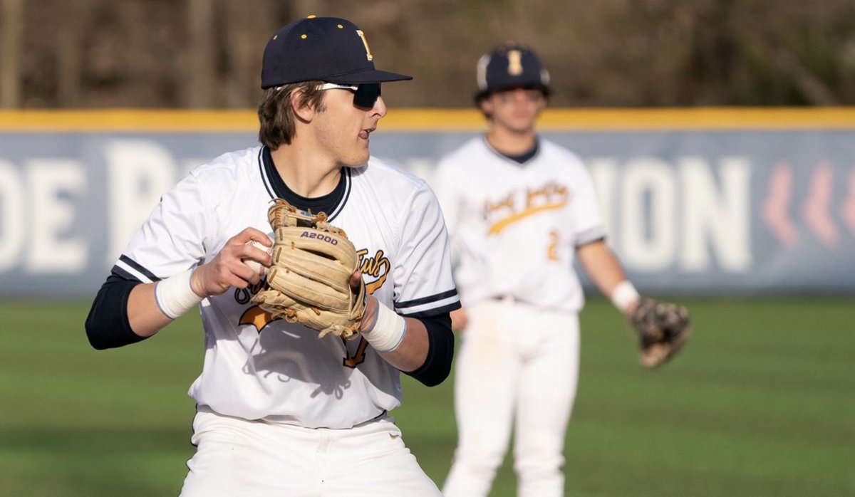 Saint Ignatius Baseball tweet media