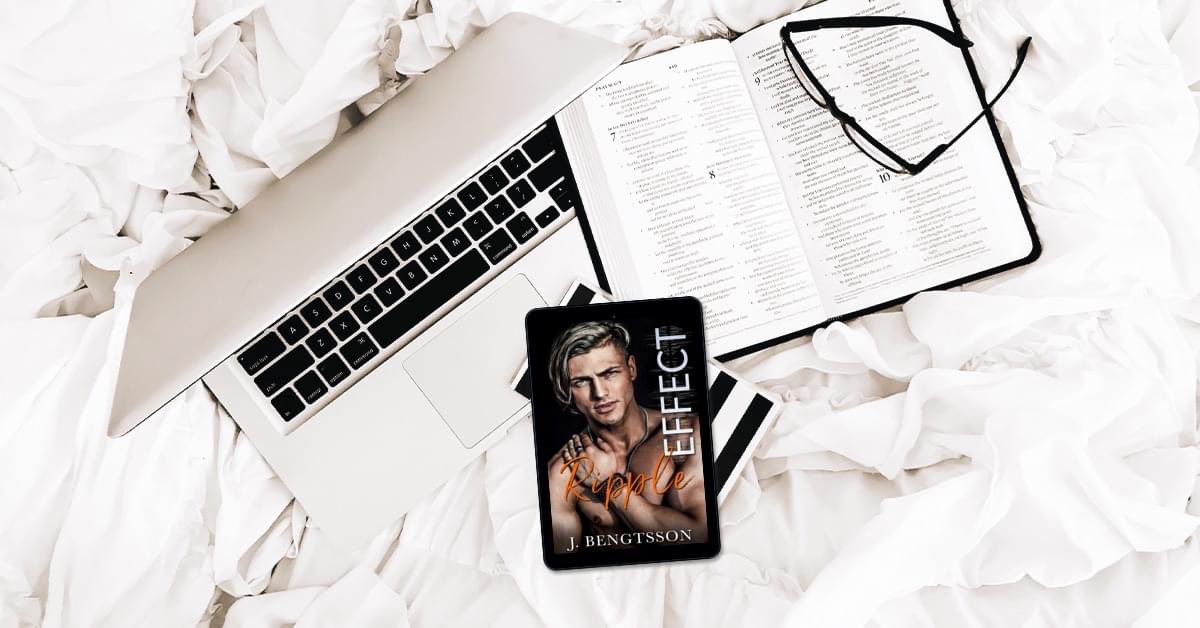 "This was one of my top reads of 2021. Ripple Effect was heart wrenching, but also full of laughs and love!" - Closet Romance Reader

Narrators: Teddy Hamilton and Stella Hunter
Download the audiobook NOW 👇 audible.com/.../Ripple-Eff…
Download the ebook 👇 amazon.com/dp/B09JRZQWHD