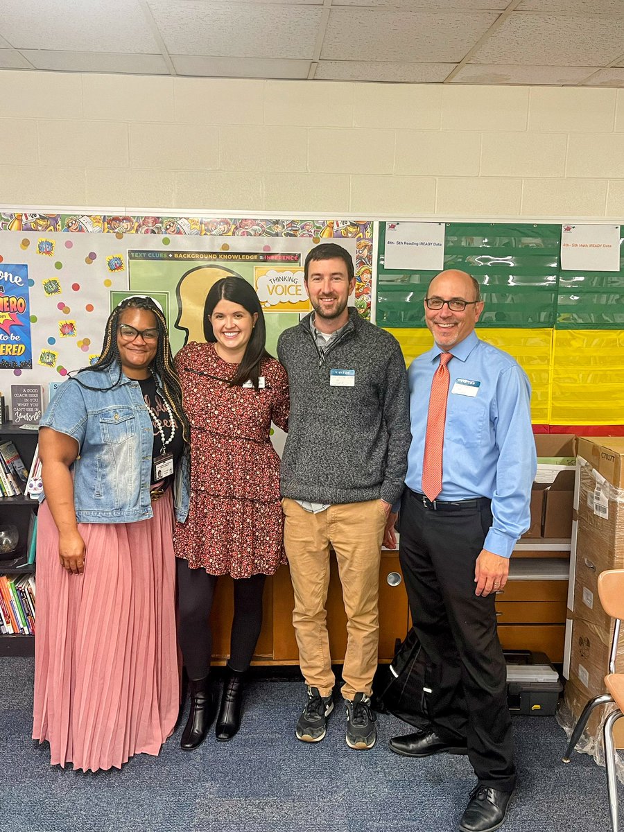 clhernandez3's tweet photo. @TyneashaBanks @GarySchools @SmekensEd  so grateful to learn alongside such an amazing group of educators https://t.co/OWDXDm7nGz