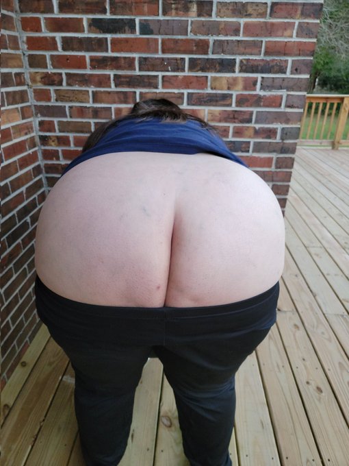 All this booty  #pawg #whooty #milf #bigass #plump #whitebooty https://t.co/8CUHQ57Ehf<a href="/tag/pawg"class="tags">#pawg</a><a href="/tag/whooty"class="tags">#whooty</a><a href="/tag/milf"class="tags">#milf</a><a href="/tag/bigass"class="tags">#bigass</a><a href="/tag/plump"class="tags">#plump</a><a href="/tag/whitebooty"class="tags"><span>#whitebooty</span></a>