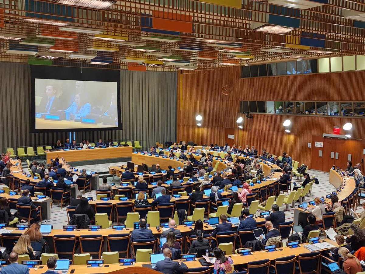 รป.กต.วิลาวรรณ เป็น ปธ. การอภิปราย กปช. Panel I ของ Informal Meeting of Legal Advisors ครั้งที่ 32 ในห้วงสัปดาห์กฎหมายระหว่างประเทศของ กปช.สมัชชาสหประชาชาติสมัยที่ ๗๗ ในหัวข้อ suspension/termination of treaties during armed conflicts/other emergencies ณ นครนิวยอร์ก (๒๔ ต.ค. ๖๕)