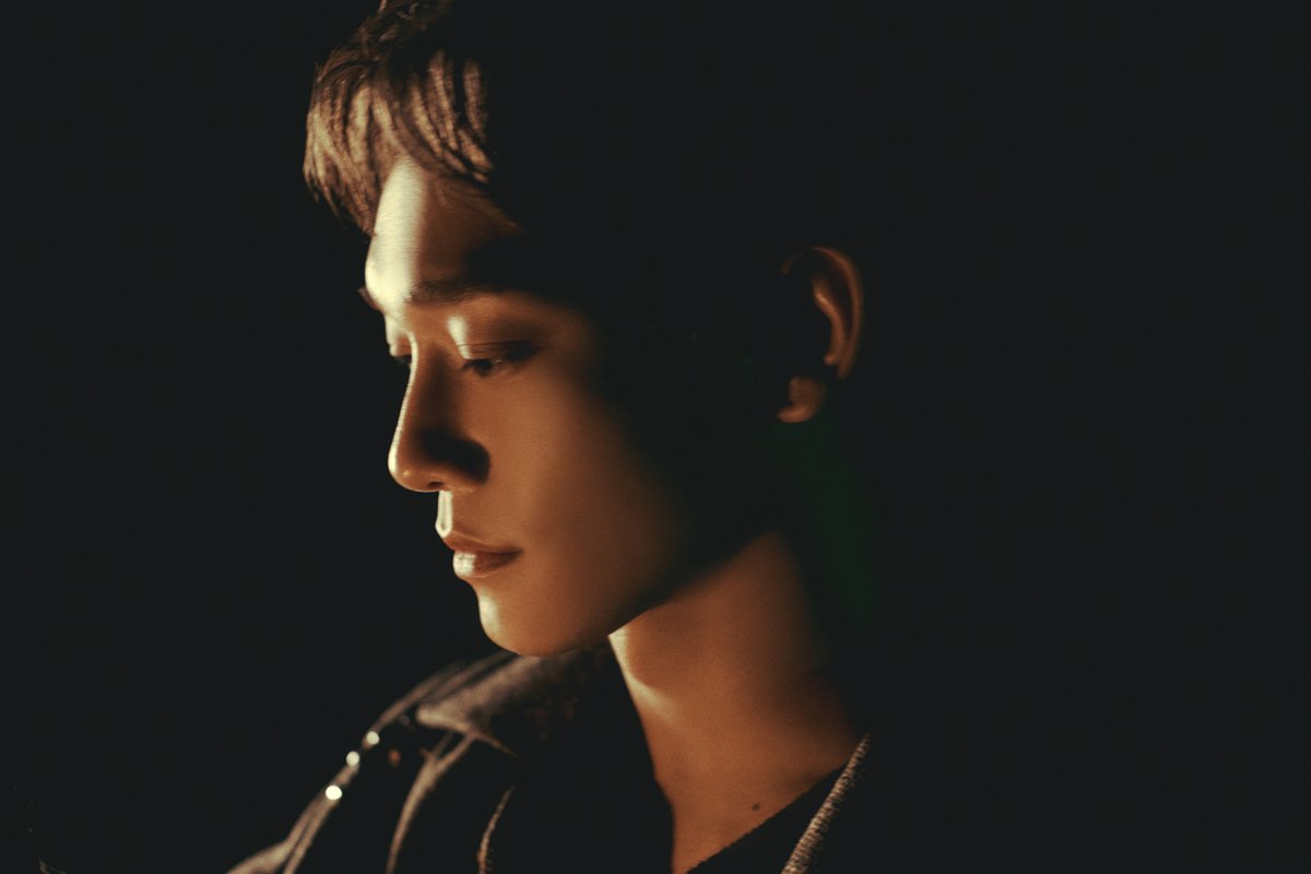 KimZBPDOh's tweet photo. These are soooo beautiful. You always are. ♥
CHEN LAST SCENE TEASER 3 😘
#ChenScene3
#CHEN_사라지고있어
#CHEN_사라지고있어_LastScene
#CHEN
@weareoneEXO https://t.co/RdY8QwArWh