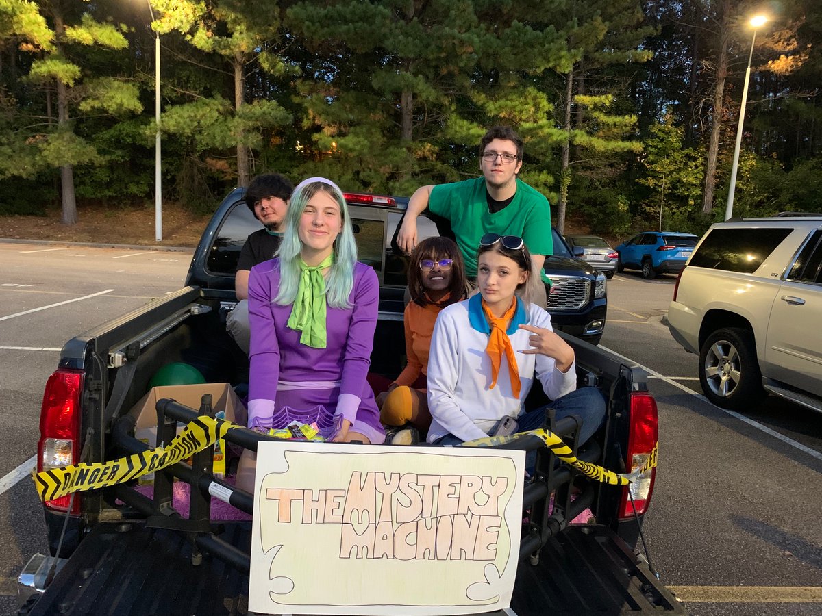 Lacey Peckham tweet media