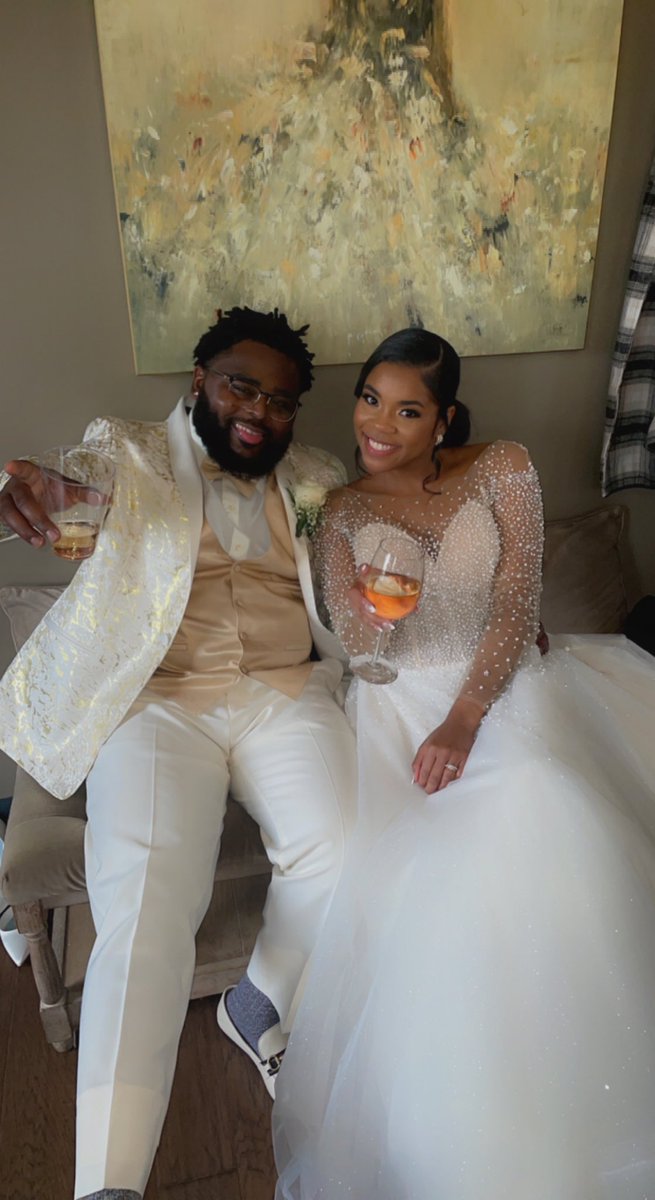 swervOff's tweet image. Minor life update: 

Eyes married now 💕