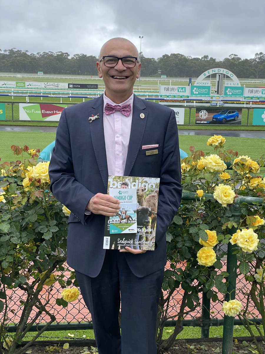 1000giggles's tweet photo. Welcome to the 2022 #Apiam @_BendigoJC 🏆🏇🫶🥳🥂 Have an outstanding day everyone and good luck to all #OwnersConnections #Always #1000Smiles @RacingVictoria @Country_Racing @Racing @vicbreeders https://t.co/dRpDCXCn3a