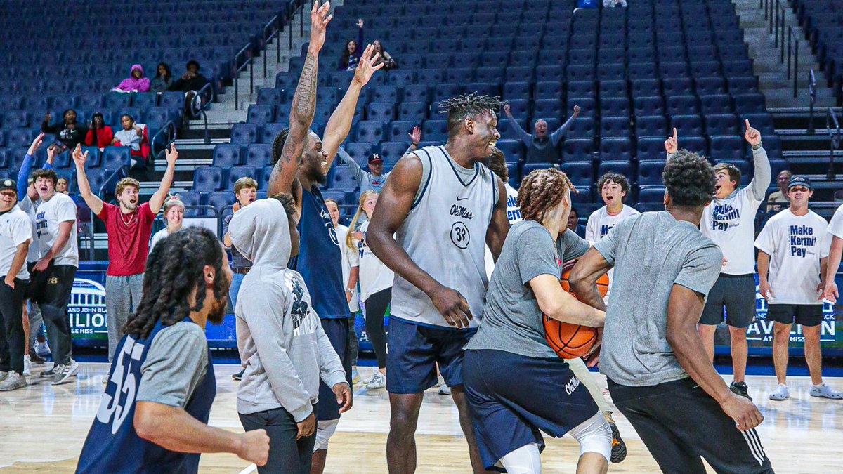 OleMissSports's tweet photo. Showed Up. Showed Out.
Thanks to everyone that helped us #SinkCancer 🏀
@OleMissMBB | #HottyToddy https://t.co/dUPw9dRtUD