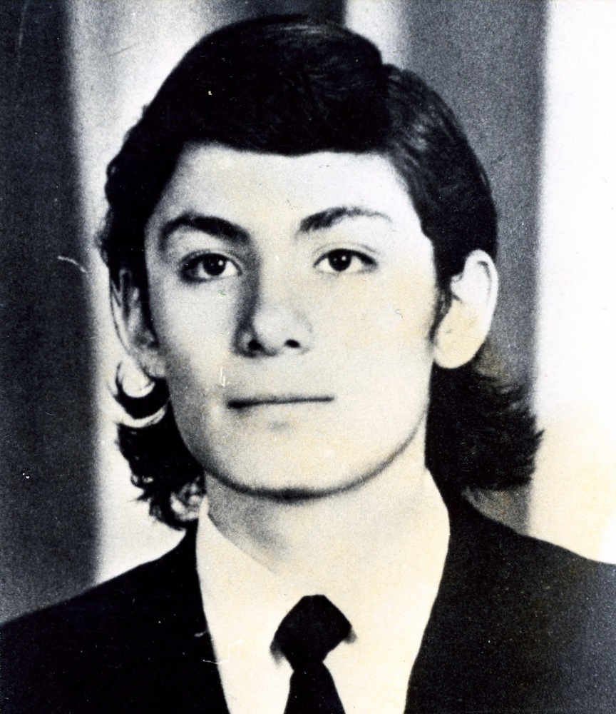 #DetenidosDesaparecidos 🌹
¿Dónde está Ramiro Carlos González González?

Soltero, 18 años, estudiante de Medicina de la U. de Chile, fue detenido y desaparecido junto a su primo Enrique Antonio Saavedra González el día 15 de septiembre de 1973.

¡Ni perdón ni olvido!