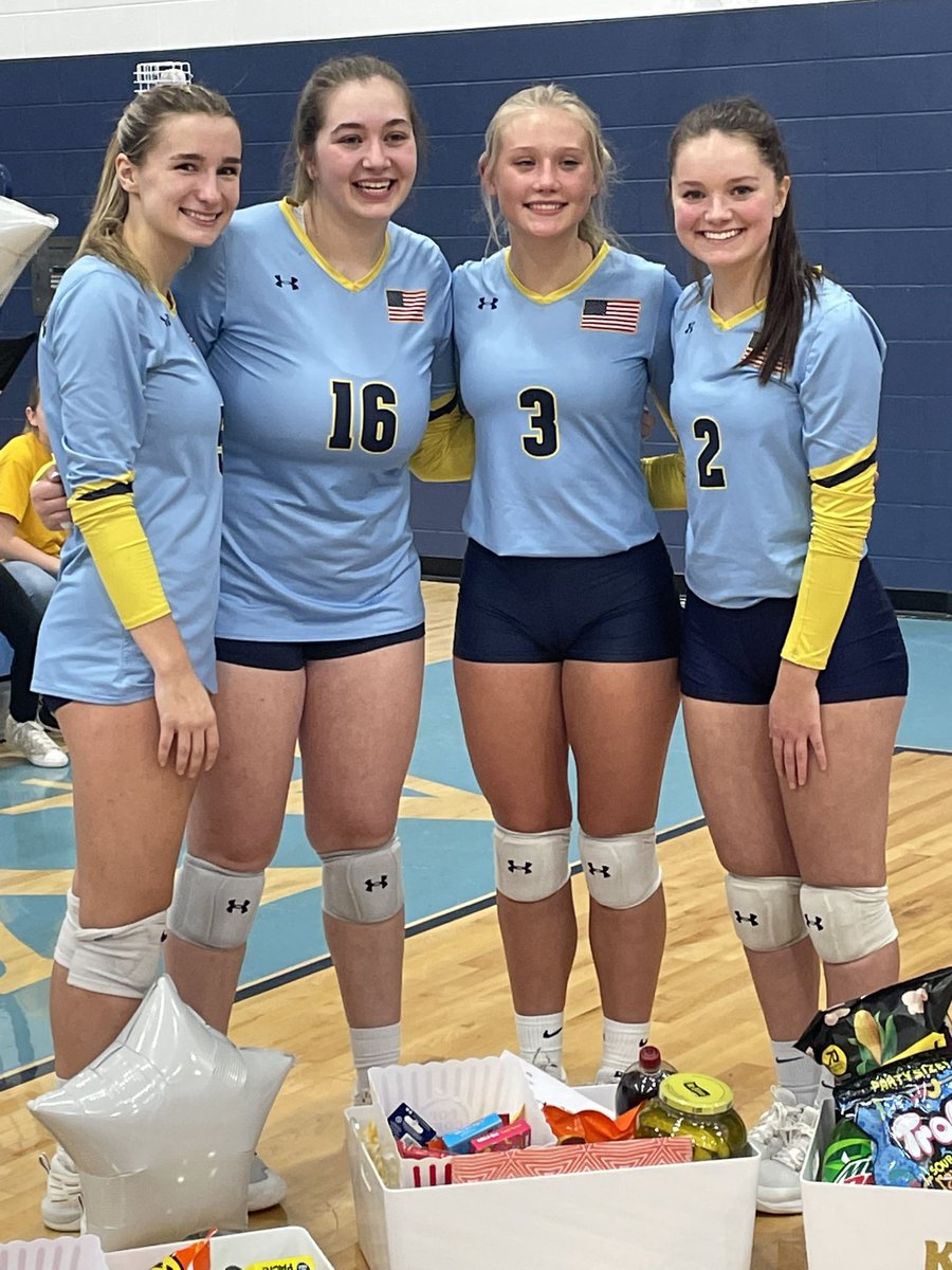 AyersvilleAD's tweet photo. Pilots lose set 3 and a hard fought set 24-26. Great season ladies battling injuries and nee positions being played but playing hard no matter what.  We will miss these seniors! Thank you for all your time and dedication, you will never be forgotten! #PilotNation #GotYour6 https://t.co/nFQch9yG6w