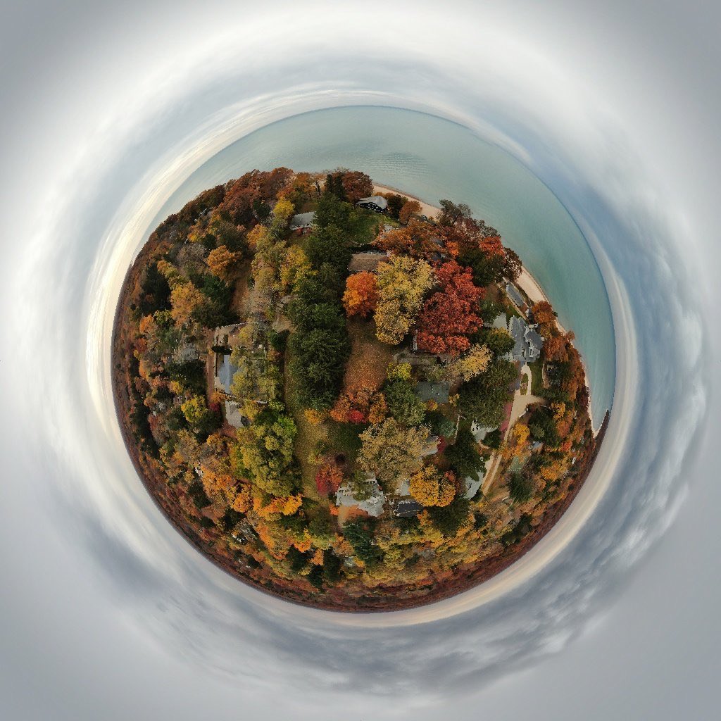 omarrmz_'s tweet photo. Fall at Union Pier, Michigan https://t.co/ytTrG5C7Uu https://t.co/hVJS6zpebD