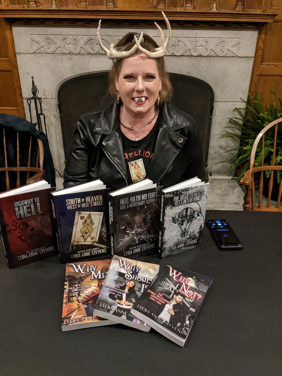 Author_Lydia's tweet photo. I had an amazing time at Spooky Local Authors Roundtable tonight at the Gardiner Public Library! It was such a blast to chat with Joshua Marsella and Glenn Rolfe two very talented writers! Thank you GPL for hosting this event!
https://t.co/L4ZCGbIaYu
#thehellfireseries https://t.co/4Oj9RHMM5I