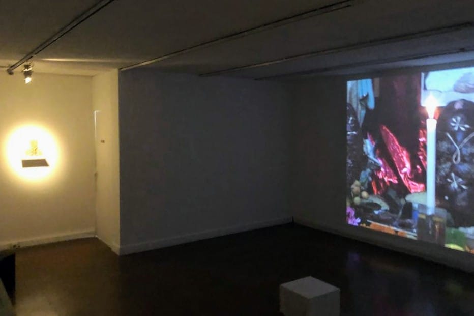 MiMuseoIndigena's tweet photo. El pasado 18/10 se inauguró en @IdemexParis la exposición-videoinstalación #DíaDeMuertos, con series fotográficas y fragmentos fílmicos. Pueblos nahua, otomí, purépecha, mazahua, tlahuica, triqui, mazateco, mixe, totonaco, maya, yokot'an y tsotsil.
#AcervosINPI, @INPImx. https://t.co/pWAv3UlXh3