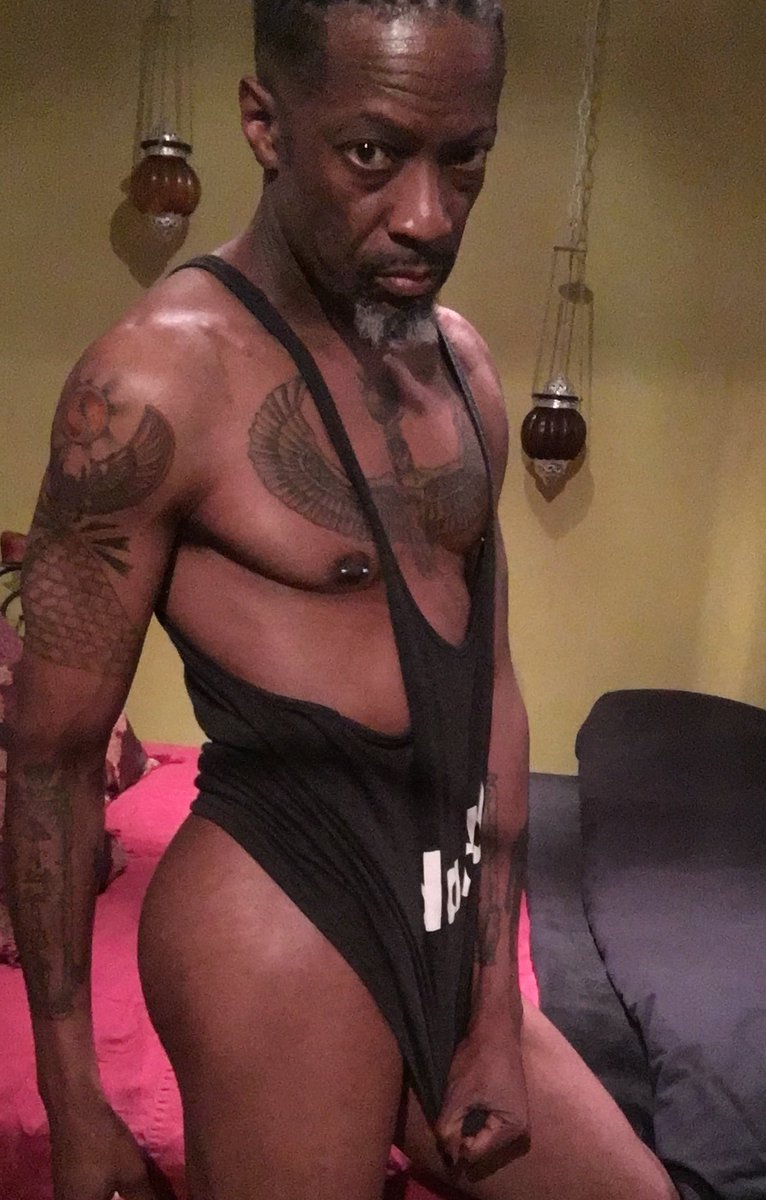 MrMDLeather2016's tweet photo. Thank you boy @sveltefun  4 gifting🎁 your #Leathermanofcolor🖤❤️💙🤎 / #LeatherDaddyOfColor🖤❤️💚🤎 ! Enjoy the view #DADDYboy #IHOR🖤💗🤍 #MML2016🖤❤️💛🤍 #layingBRICKS🧱 https://t.co/YXTA3Hv6Pr