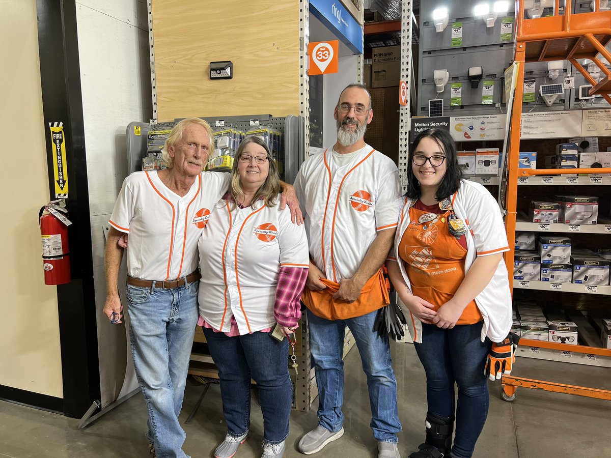 Lea Smock tweet media